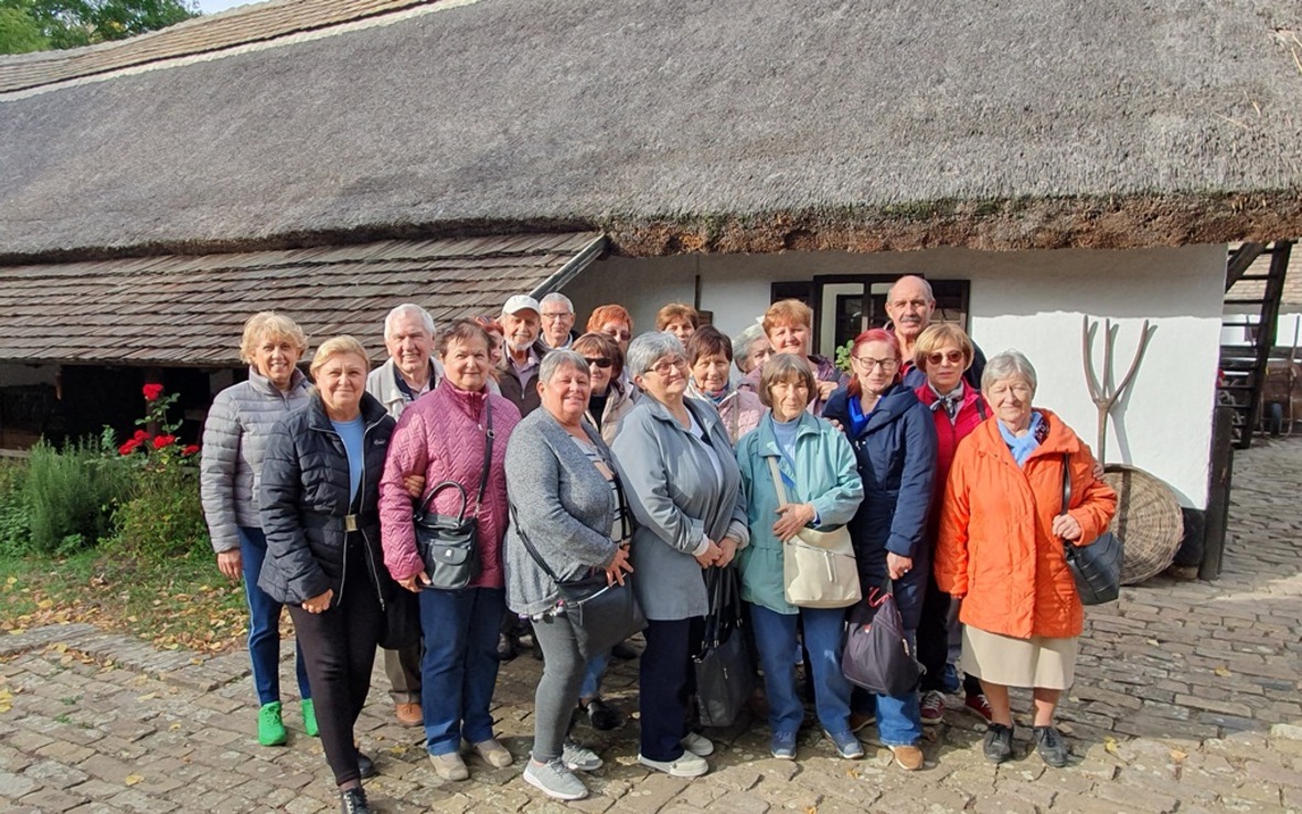 nyugdíjas klub hmvh5