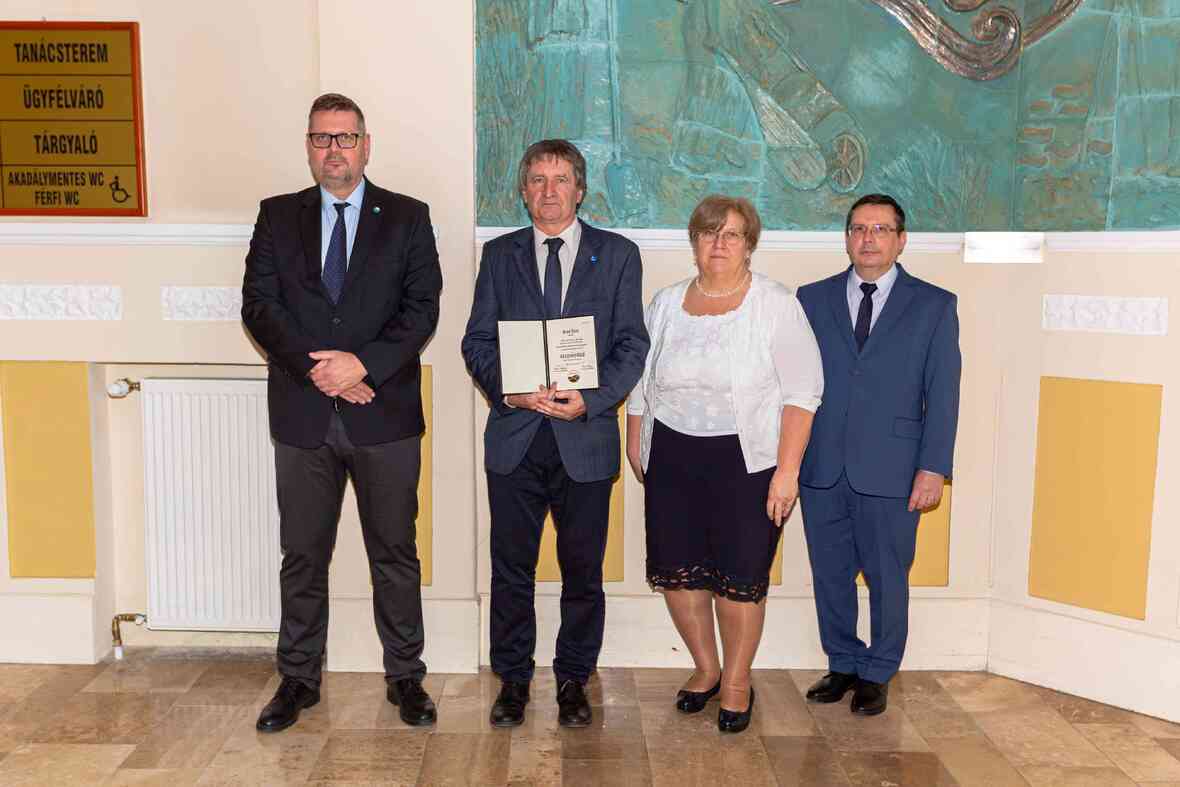 Szabó János Aranygyűrű (1).jpg