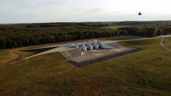 Egy fecske nem csinál nyarat.jpg