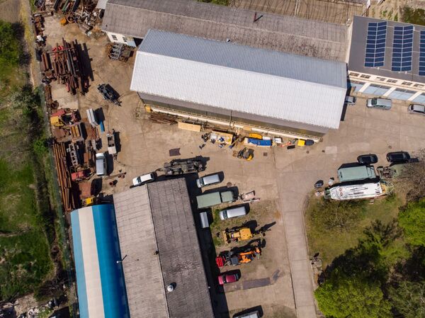 MBSZ műhelycsarnokai.JPG